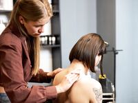 Shoulders And Arm Masasge by Olga Lady Barber