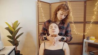 Shoulders and Neck Massage by Angelica Lady Barber