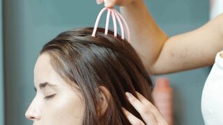 Head Massage by Milena Lady Barber to Daria M