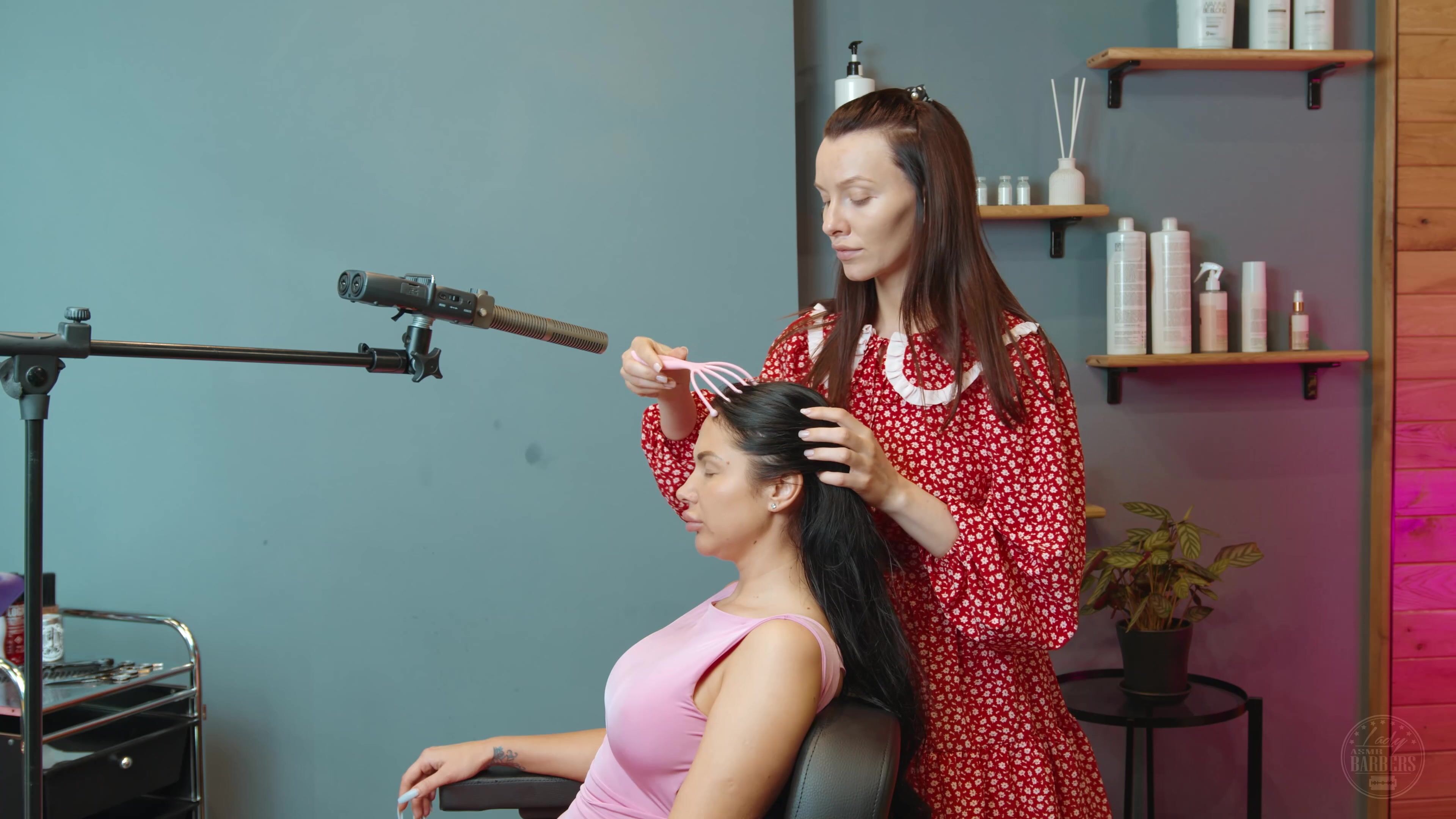 Head Massage by Adel Lady Barber to LIliya