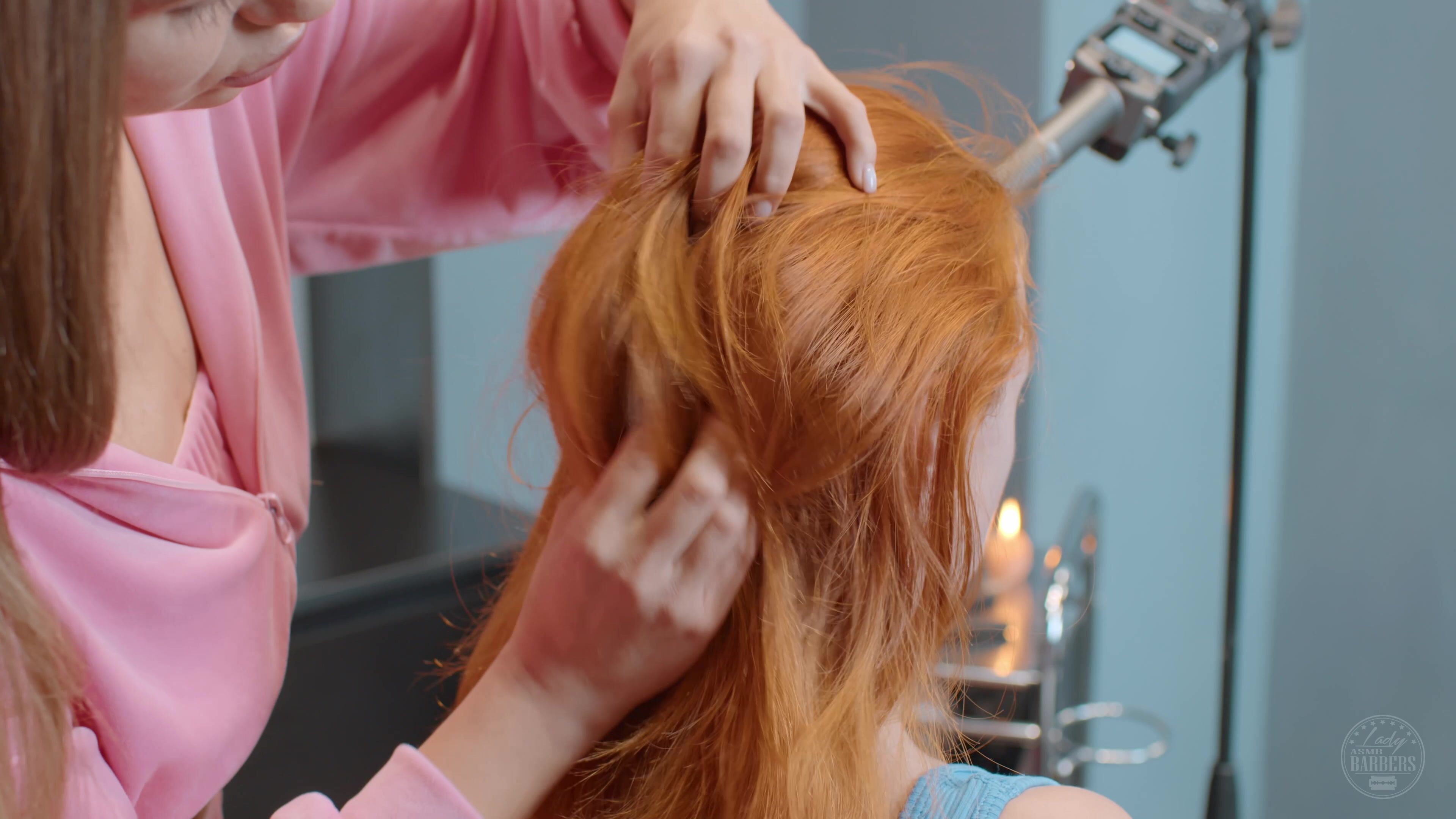 Head Relaxing Massage by Olga Lady Barber