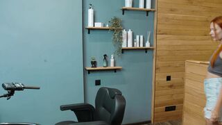 Hands Relaxing Massage by Milena Lady Barber to Gia