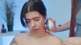 Head Neck and Shoulders Massage by Sandra Lady Barber