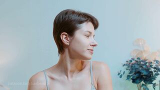 Shoulders SPA NU Massage by Sandy Lady Barber