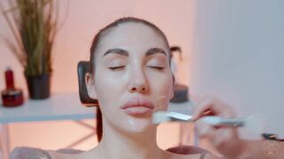 Relaxing NU Foamy Massage by Sandra Lady Barber