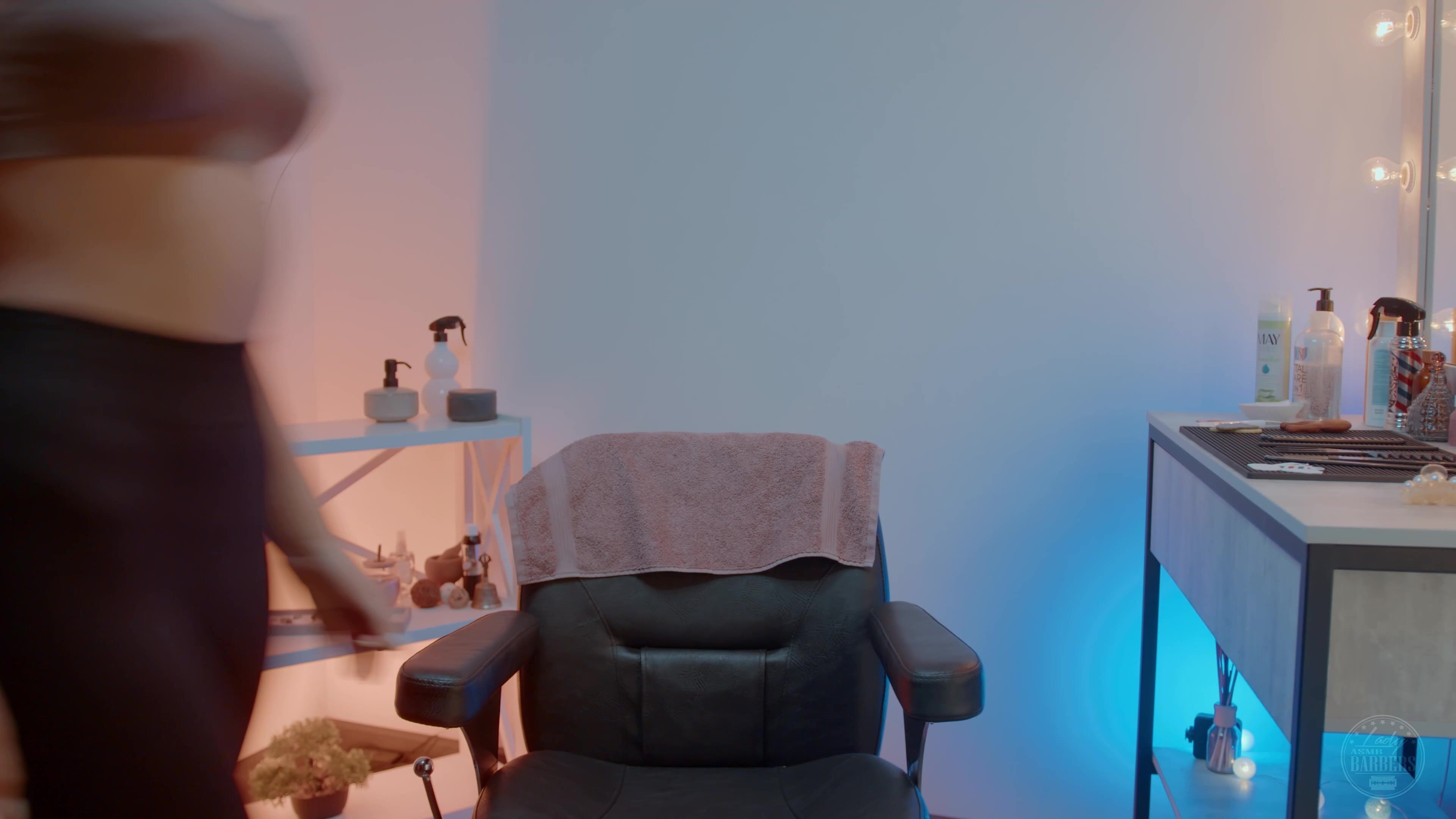 Relaxing NU Foamy Massage by Sandra Lady Barber