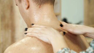 Shoulders Oil Massage by Adel